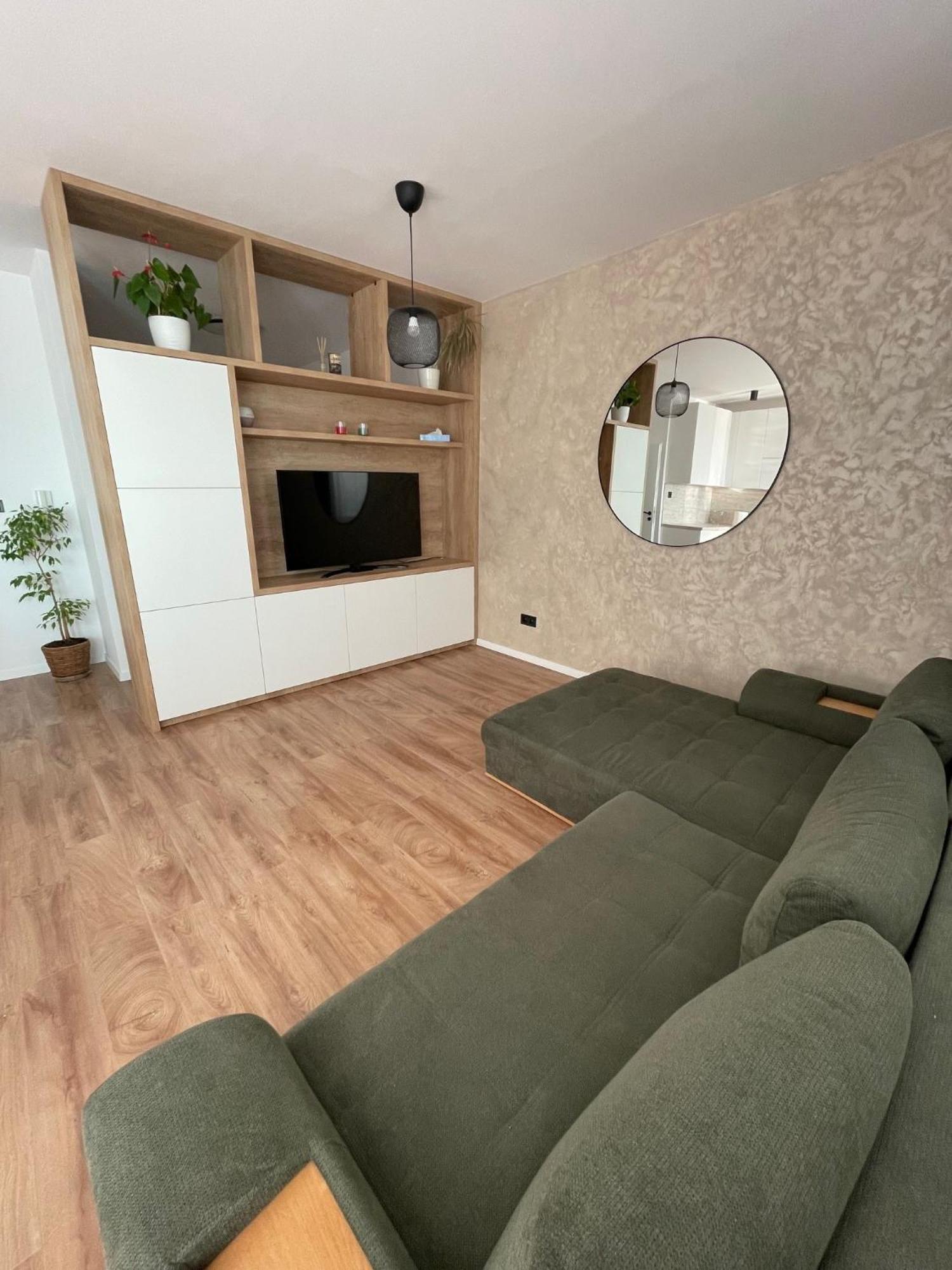 Apartman Petronela Bratislava Bagian luar foto